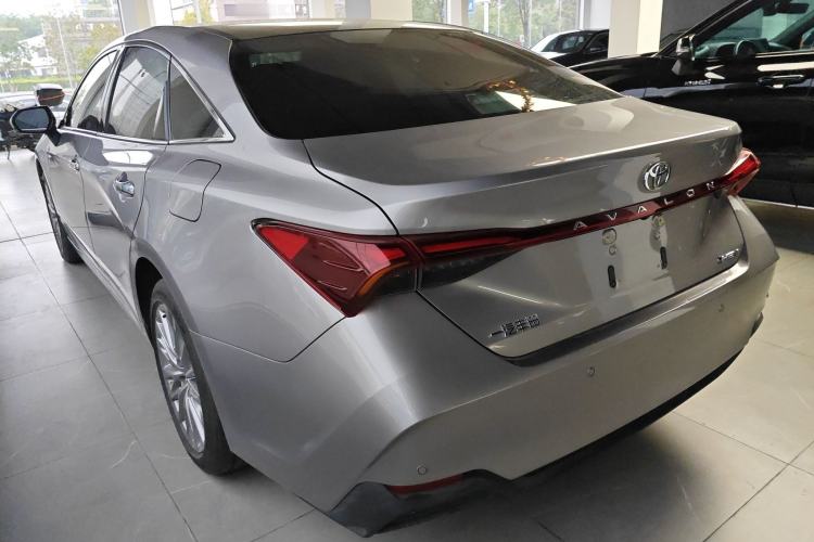 Used Toyota Avalon 2024 Dual-Motor 2.0L Luxury Edition Rear Left 45 Deg