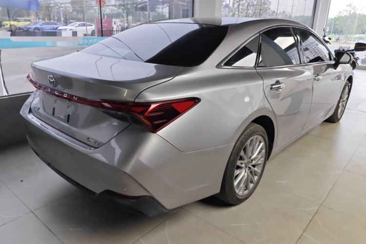 Used Toyota Avalon 2024 Dual-Motor 2.0L Luxury Edition Rear Right 45 Deg