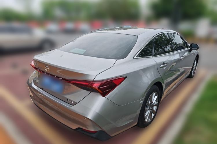 Used Toyota Avalon 2024 Dual-Motor 2.0L Premium Edition Rear Right 45 Deg