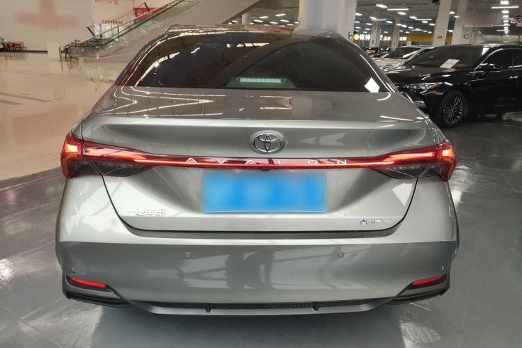 Used Toyota Avalon 2024 Dual-Motor 2.0L Luxury Edition Rear