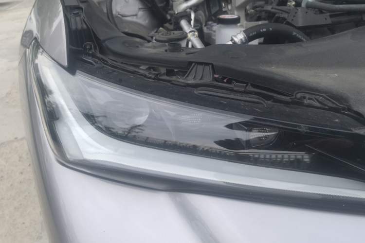 Used Toyota Avalon 2024 Dual-Engine 2.5L XLE Premium Edition Right Front Headlight
