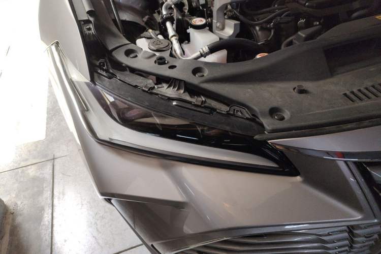 Used Toyota Avalon 2024 Dual-Motor 2.0L Luxury Edition Right Front Headlight
