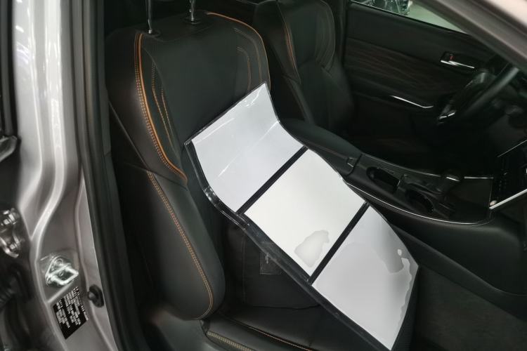 Used Toyota Avalon 2024 Dual-Motor 2.0L Luxury Edition Right Front Seat