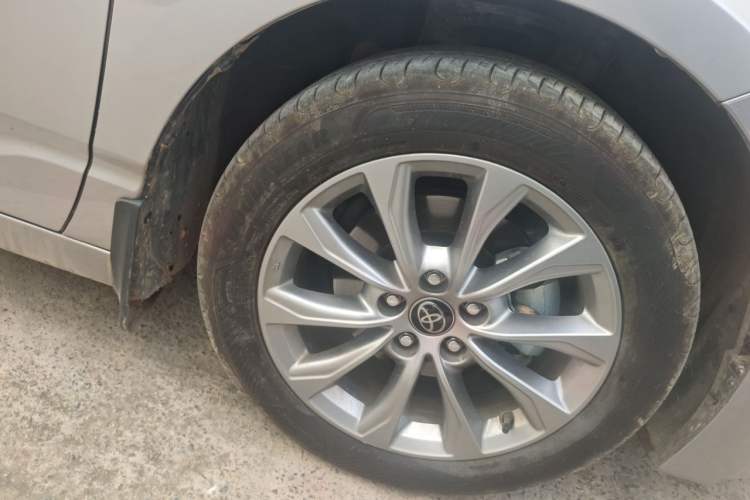 Used Toyota Avalon 2024 2.0L Ambition Edition Right Front Wheel Hub