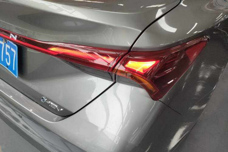 Used Toyota Avalon 2024 Dual-Motor 2.0L Luxury Edition Right Rear Taillight
