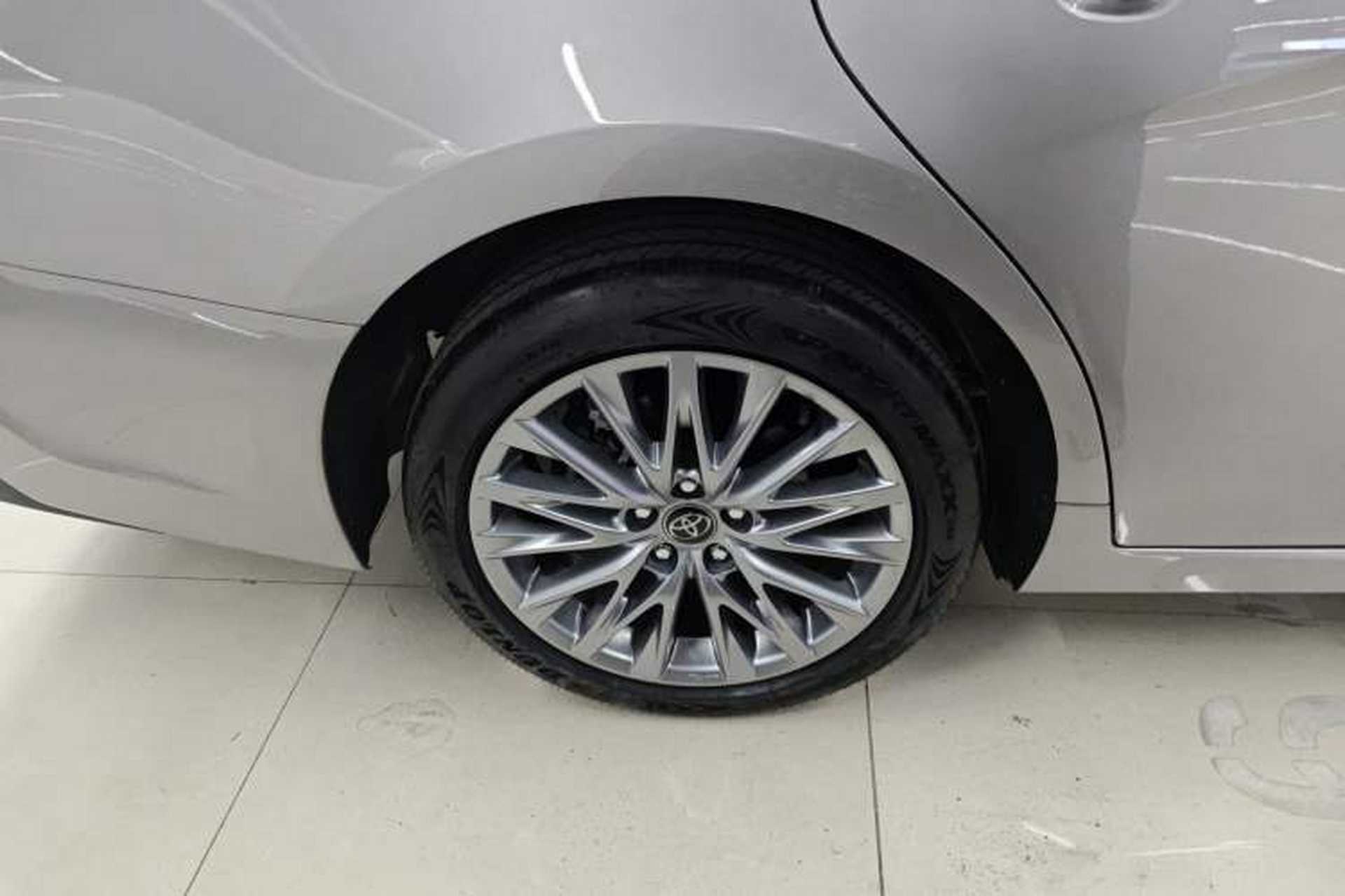 Used Toyota Avalon 2024 Dual-Motor 2.0L Luxury Edition Right Rear Wheel Hub
