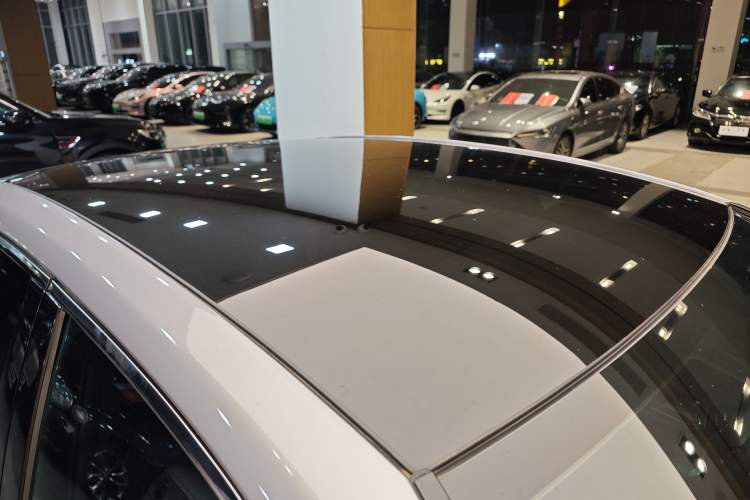 Used Toyota Avalon 2024 Dual-Motor 2.0L Luxury Edition Roof