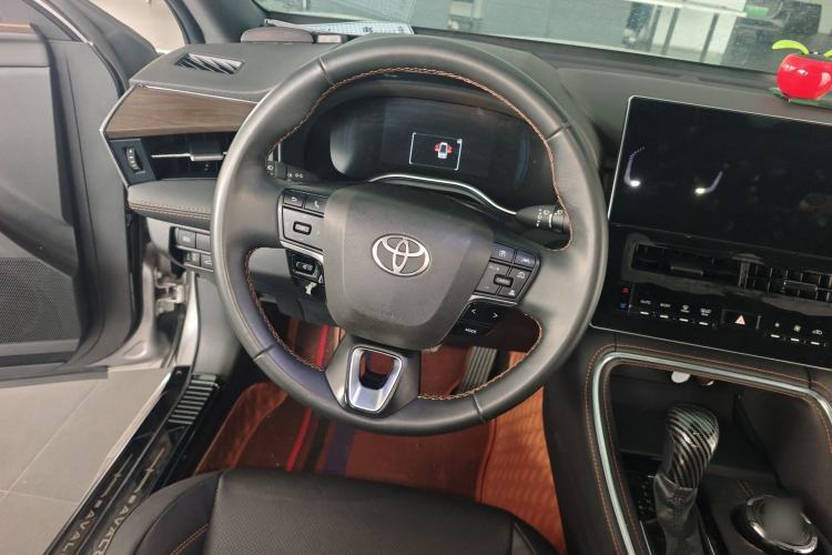 Used Toyota Avalon 2024 2.0L Premium Edition Steering Wheel