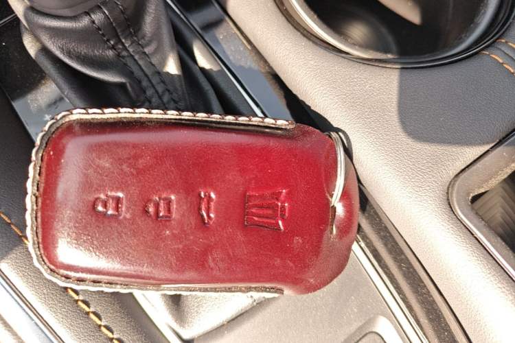 Used Toyota Avalon 2024 Dual-Engine 2.5L XLE Premium Edition Vehicle Key