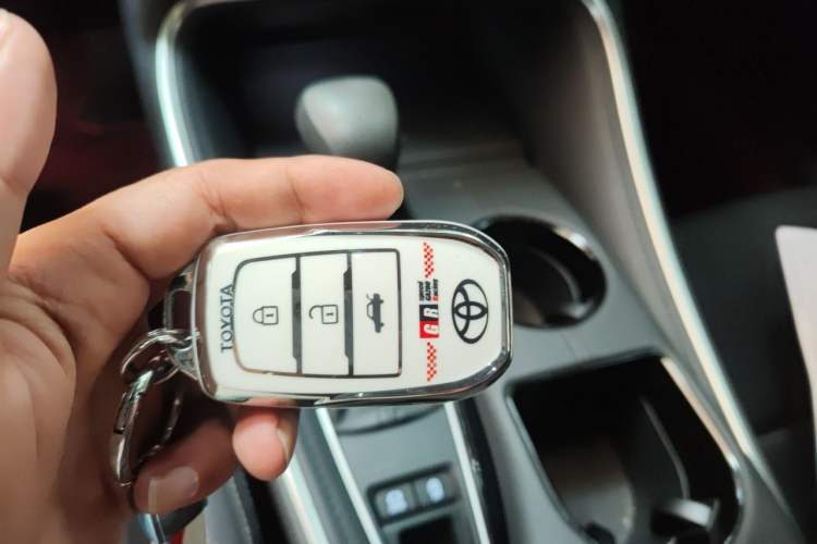 Used Toyota Avalon 2024 2.0L Ambition Edition Vehicle Key