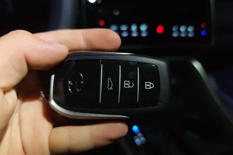 Used Toyota Avalon 2024 2.0L Ambition Edition Vehicle Key