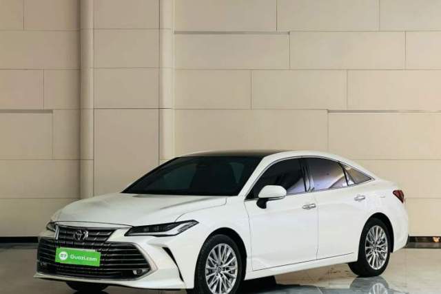 Ojetý Toyota Avalon 2024 2.0L Luxury Edition