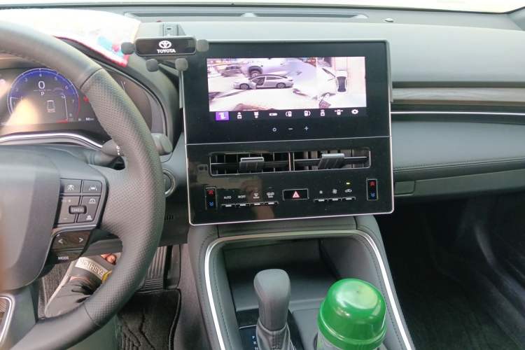 Used Toyota Avalon 2024 2.0L Ambition Edition Audio And AC Panel