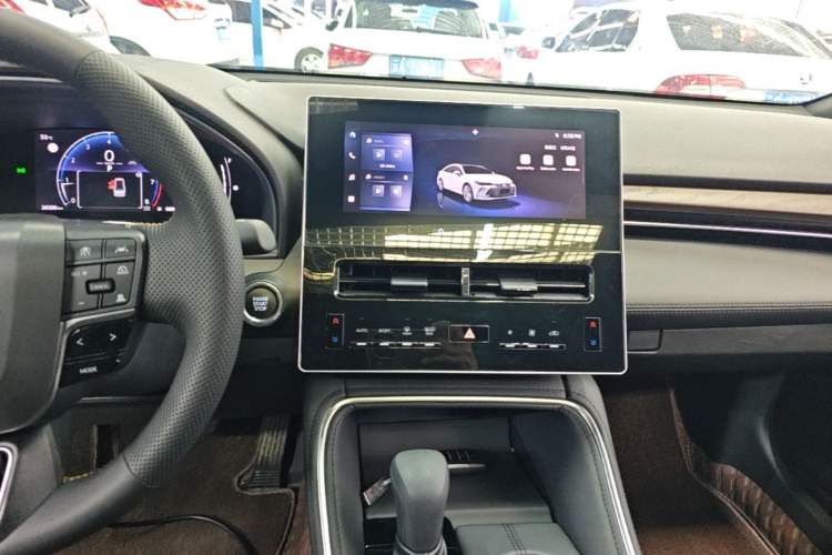 Used Toyota Avalon 2024 2.0L Ambition Edition Audio And AC Panel