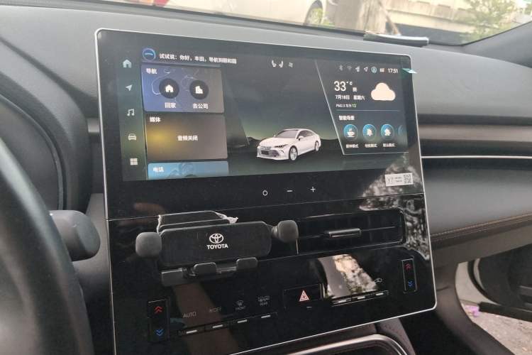 Used Toyota Avalon 2024 Dual-Motor 2.0L Premium Edition Audio And AC Panel