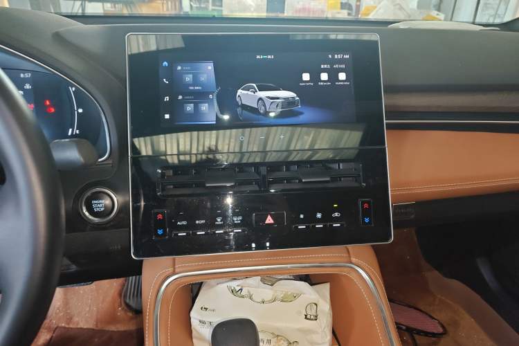 Used Toyota Avalon 2024 2.0L Ambition Edition Audio And AC Panel