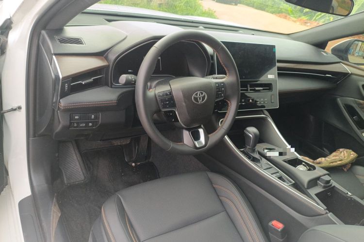 Used Toyota Avalon 2024 2.0L Luxury Edition Center Console