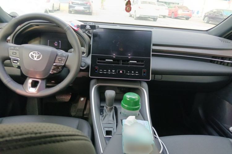 Used Toyota Avalon 2024 2.0L Ambition Edition Center Console