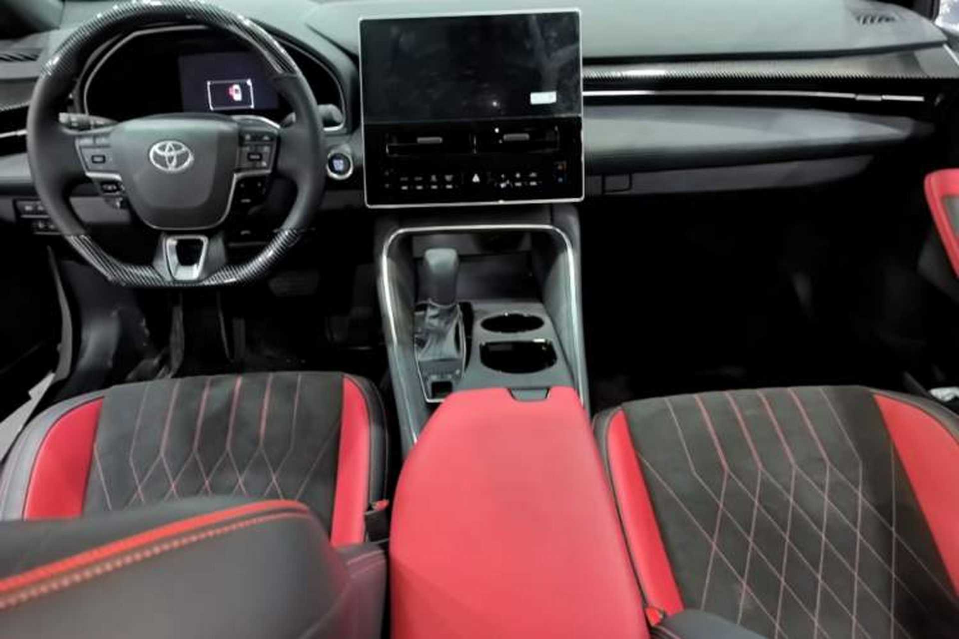 Used Toyota Avalon 2024 2.0L Ambition Edition Center Console