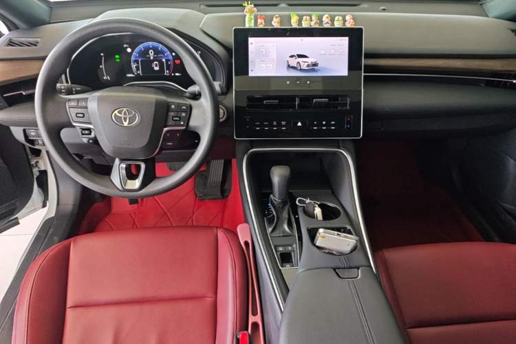 Used Toyota Avalon 2024 2.0L Ambition Edition Center Console