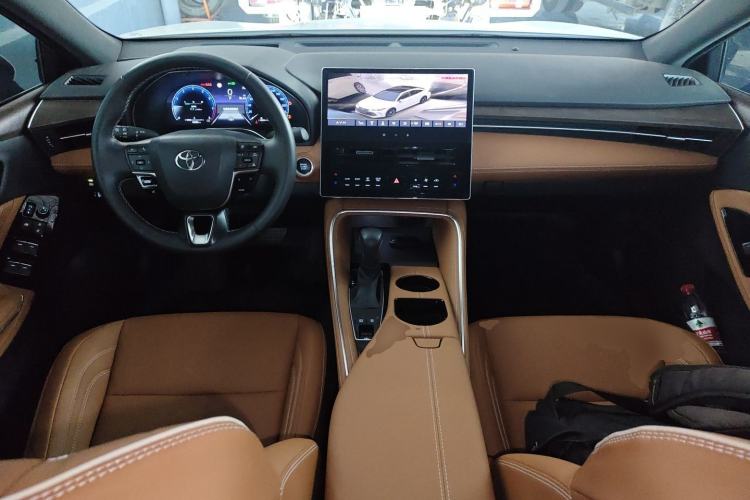 Used Toyota Avalon 2024 2.0L Luxury Edition Center Console