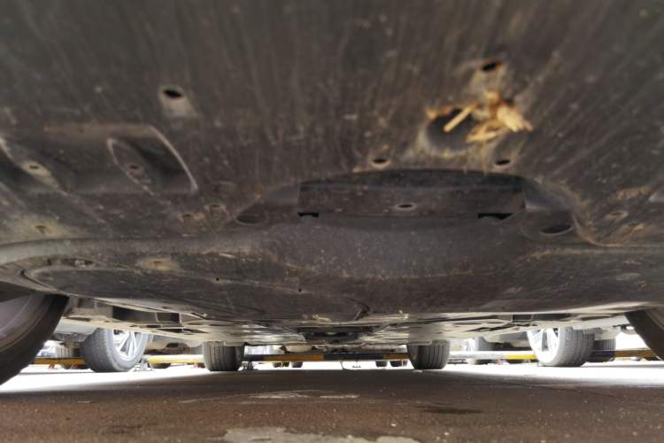 Used Toyota Avalon 2024 Dual-Motor 2.0L Luxury Edition Chassis Front