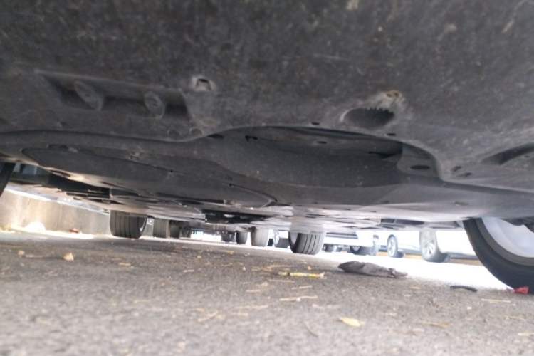 Used Toyota Avalon 2024 Dual-Motor 2.0L Luxury Edition Chassis Front