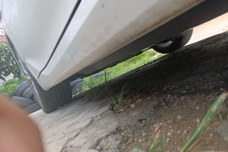Used Toyota Avalon 2024 2.0L Luxury Edition Chassis Front Left