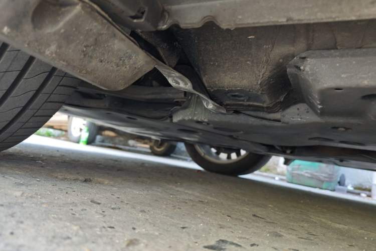 Used Toyota Avalon 2024 Dual-Engine 2.5L XLE Premium Edition Chassis Front Left