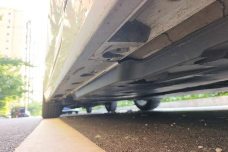 Used Toyota Avalon 2024 Dual-Engine 2.5L XLE Premium Edition Chassis Front Right