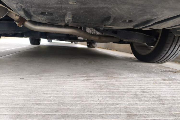 Used Toyota Avalon 2024 Dual-Motor 2.0L Luxury Edition Chassis Rear