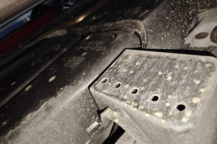 Used Toyota Avalon 2024 Dual-Engine 2.5L XLE Premium Edition Chassis Rear Left