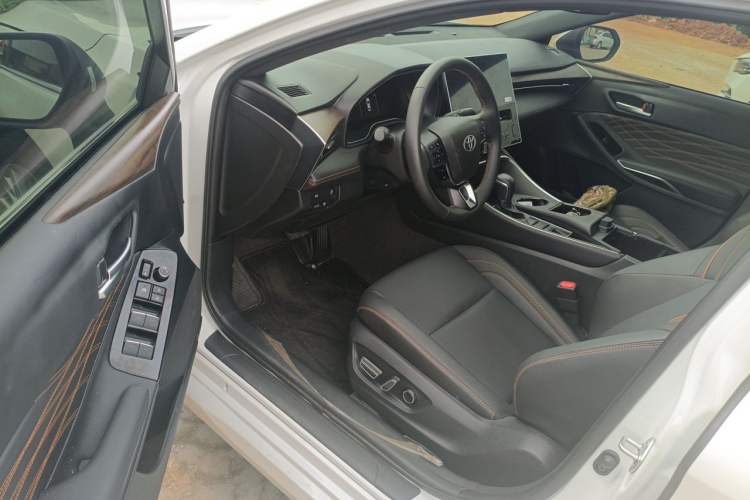 Used Toyota Avalon 2024 2.0L Luxury Edition Driver Seat