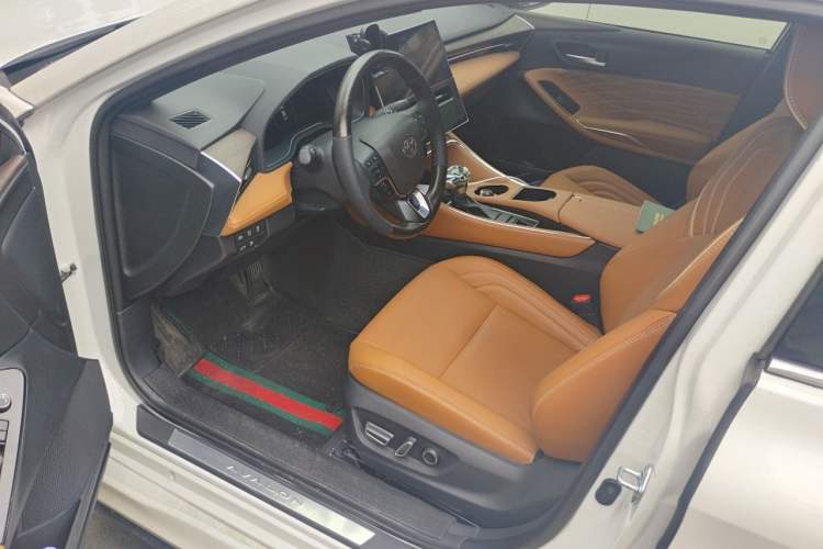 Used Toyota Avalon 2024 Dual-Motor 2.0L Premium Edition Driver Seat