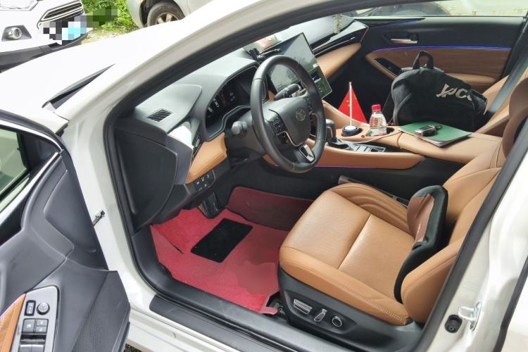 Used Toyota Avalon 2024 Dual-Motor 2.0L Luxury Edition Driver Seat