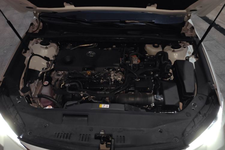 Used Toyota Avalon 2024 Dual-Engine 2.5L XLE Premium Edition Engine Bay