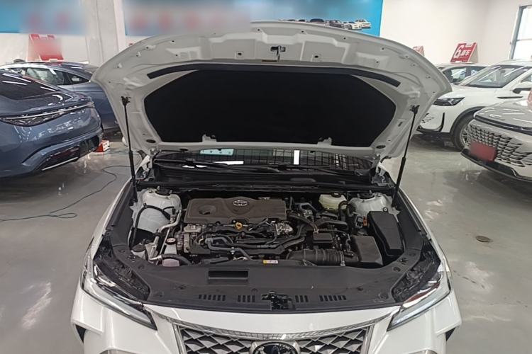 Used Toyota Avalon 2024 Dual-Engine 2.5L XLE Premium Edition Engine Bay