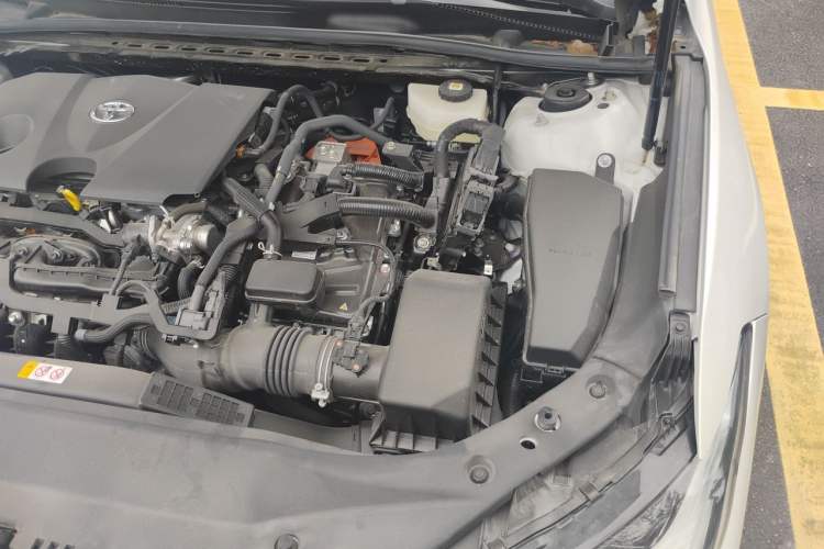 Used Toyota Avalon 2024 Dual-Motor 2.0L Premium Edition Engine Bay Left