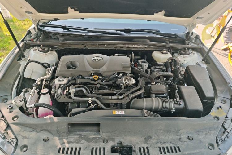 Used Toyota Avalon 2024 Dual-Engine 2.5L XLE Premium Edition Engine Bay