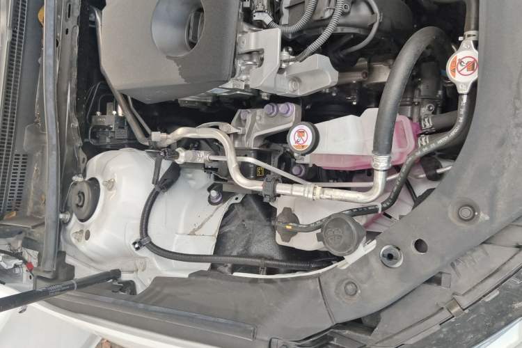 Used Toyota Avalon 2024 Dual-Motor 2.0L Premium Edition Engine Bay Right