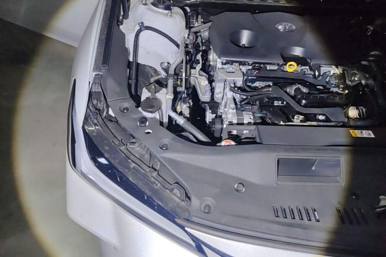 Used Toyota Avalon 2024 2.0L Ambition Edition Engine Bay Right