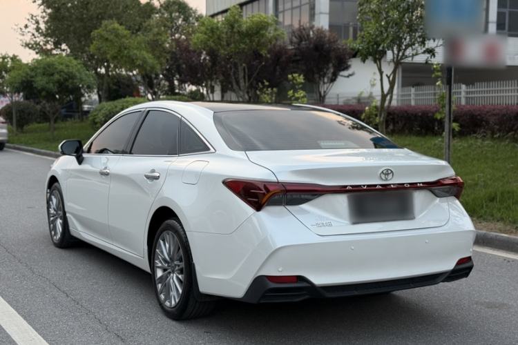 Used Toyota Avalon 2024 2.0L Luxury Edition Exterior 3