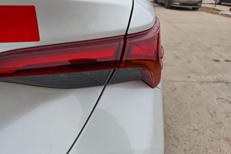 Used Toyota Avalon 2024 2.0L Luxury Edition Exterior 3