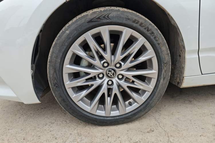 Used Toyota Avalon 2024 2.0L Luxury Edition Exterior 4