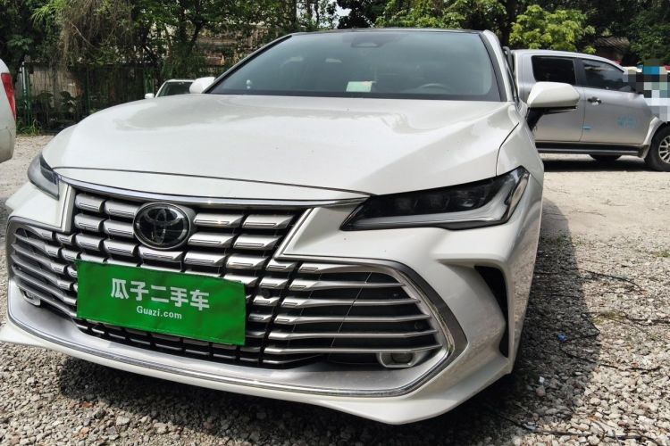 Used Toyota Avalon 2024 Dual-Motor 2.0L Luxury Edition Front