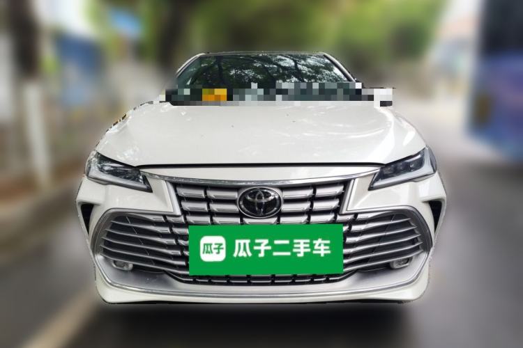Used Toyota Avalon 2024 Dual-Motor 2.0L Luxury Edition Front