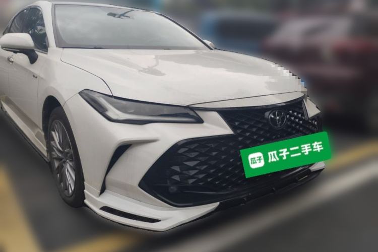 Used Toyota Avalon 2024 Dual-Motor 2.0L Premium Edition Front Right 45 Deg