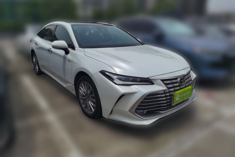 Used Toyota Avalon 2024 Dual-Motor 2.0L Luxury Edition Front Right 45 Deg