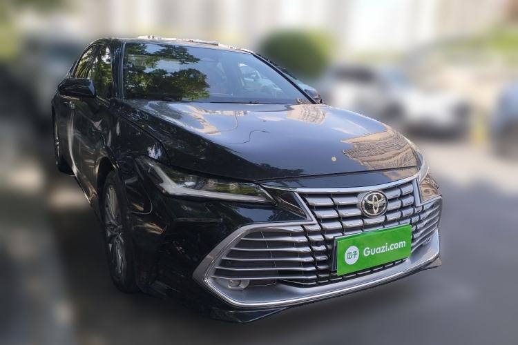Used Toyota Avalon 2024 Dual-Motor 2.0L Luxury Edition Front Right 45 Deg