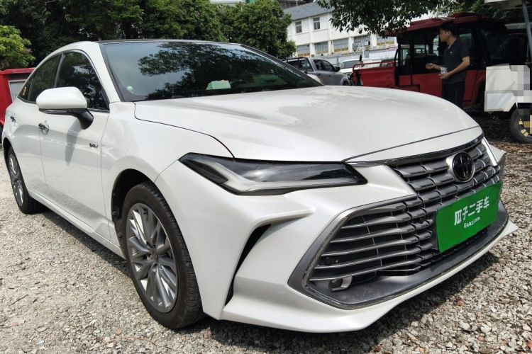 Used Toyota Avalon 2024 Dual-Motor 2.0L Luxury Edition Front Right 45 Deg